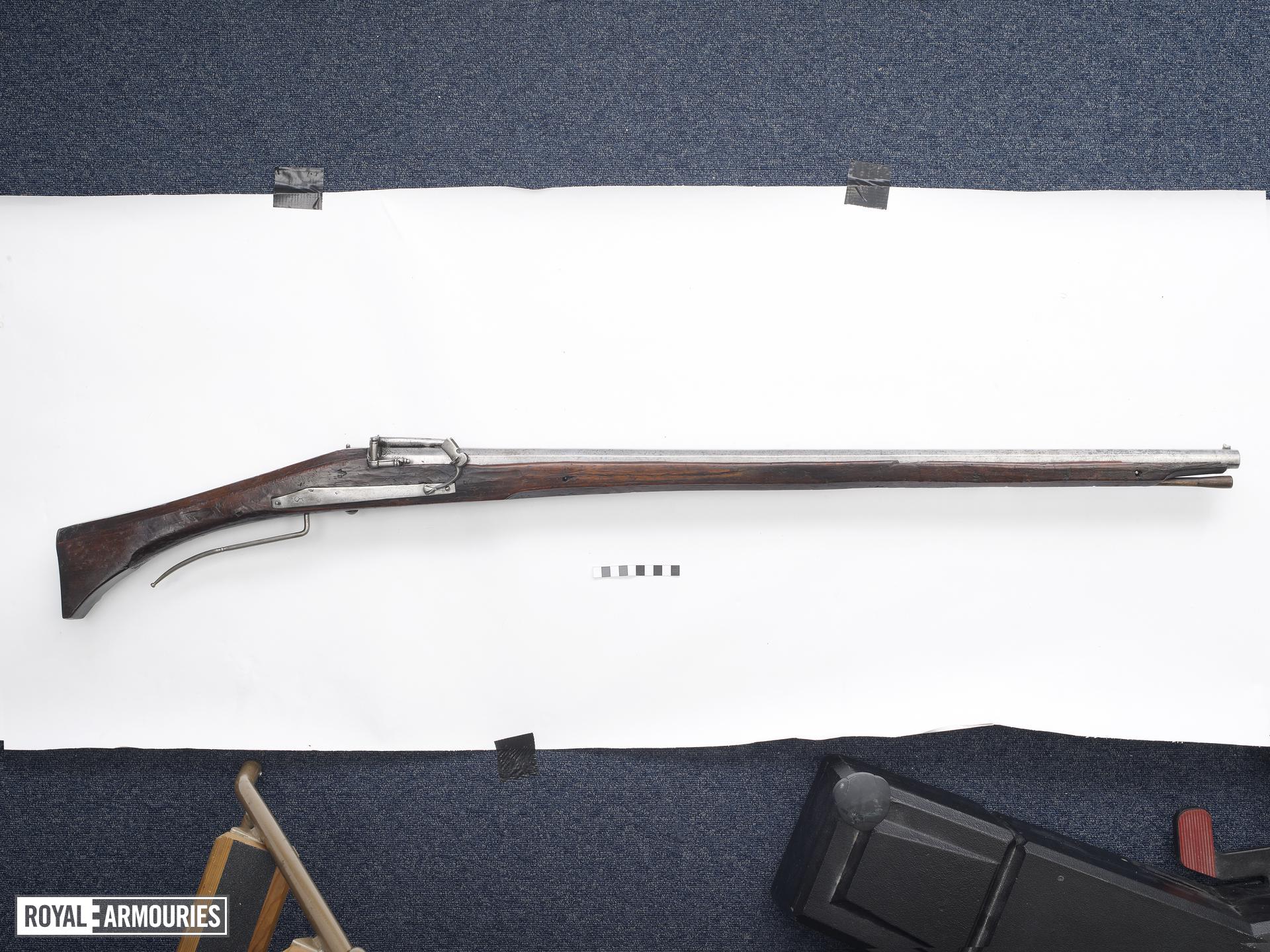Unfamiliar Matchlock Style | The Muzzleloading Forum