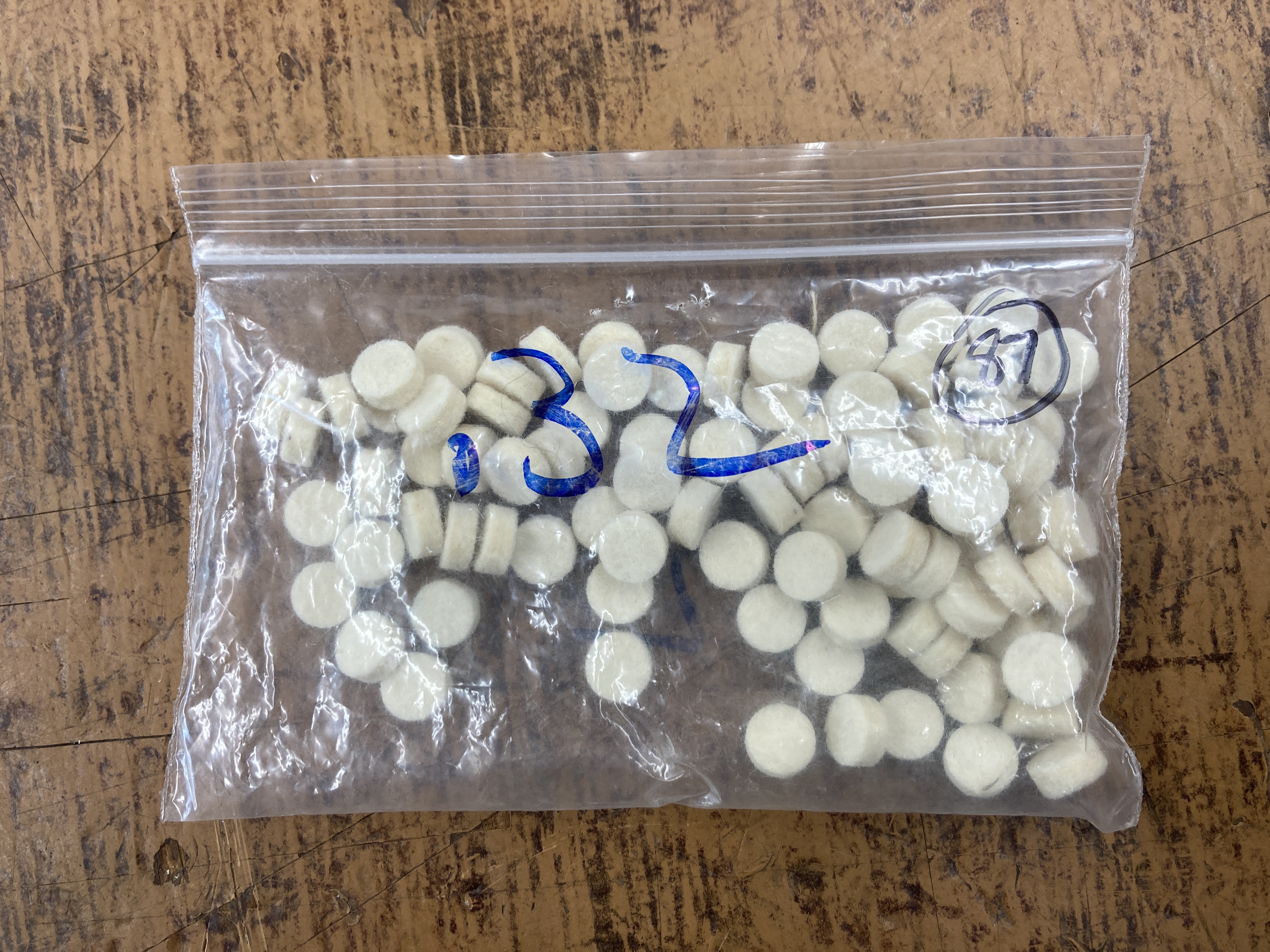 Thread Wad SOLD - .32 cal felt wads | The Muzzleloading Forum