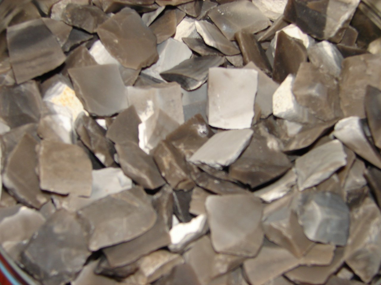 Making smaller flints from larger flints | The Muzzleloading Forum
