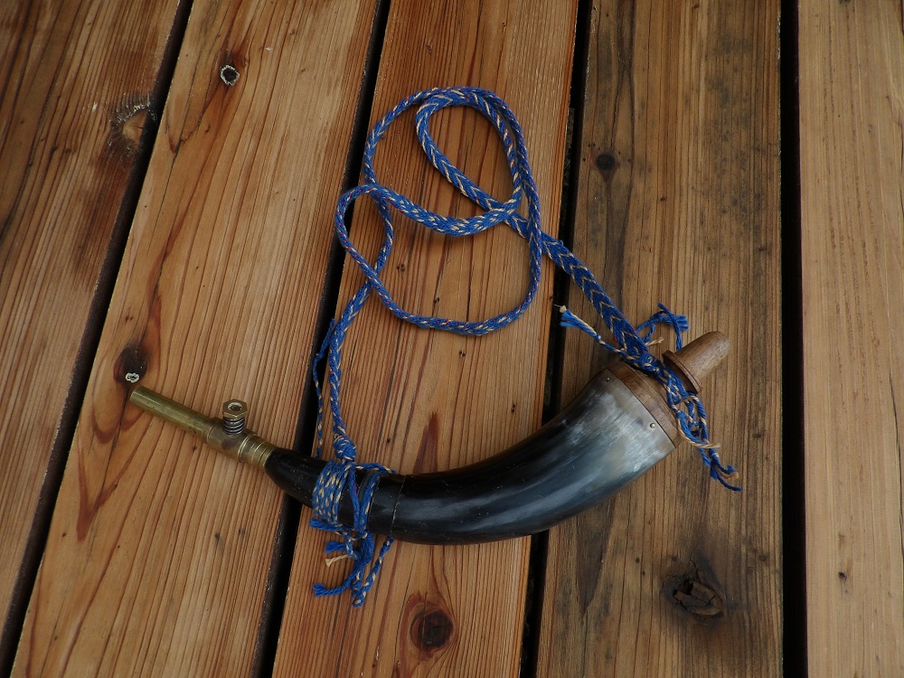 WANTED - small powder horn | The Muzzleloading Forum